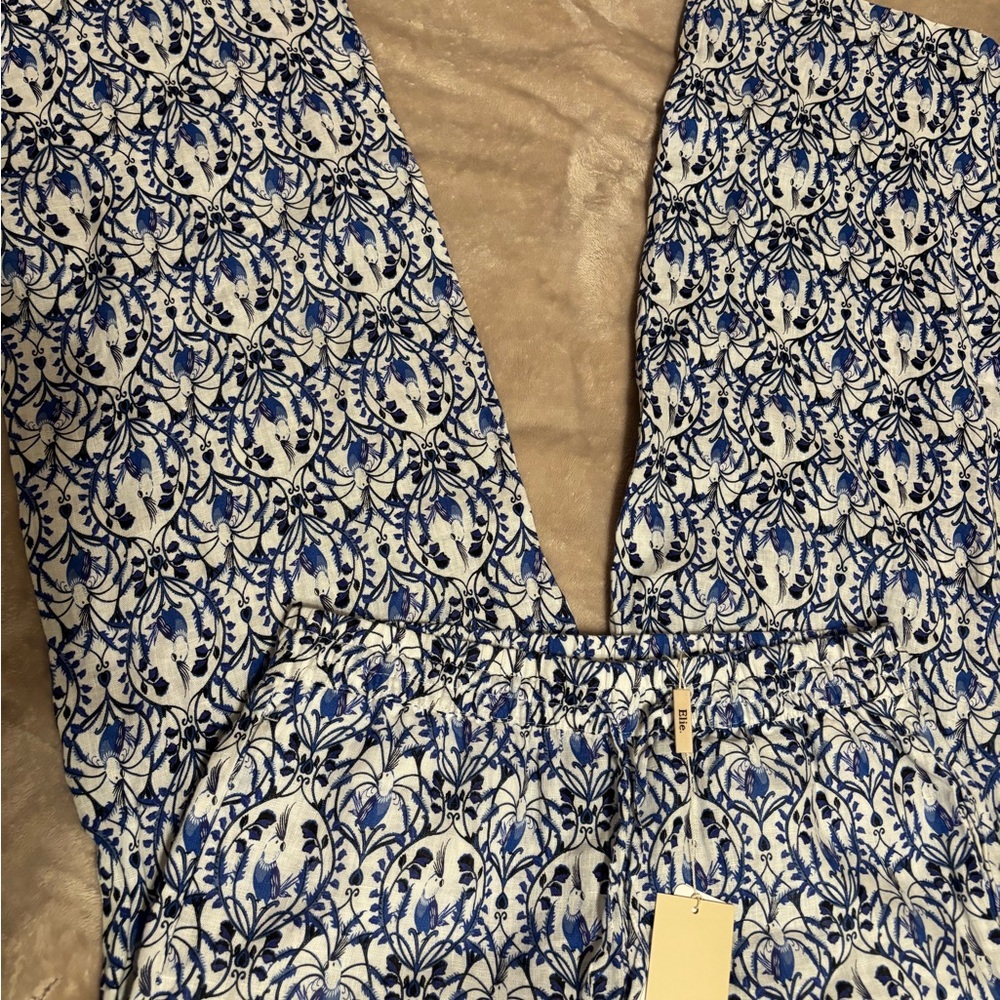 Elie Tahari Blue and White Floral Linen Pants - Picture 4 of 6